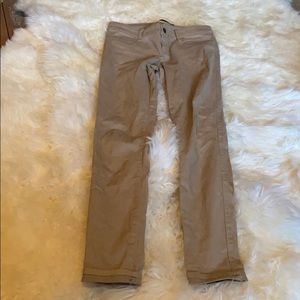 Khaki colored skinny jeans